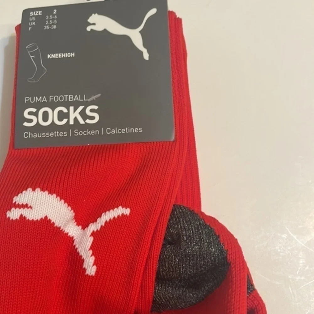 Puma Football Socks Red White Kneehigh Team Liga padded ankle Socks Sz 3 (5-6)